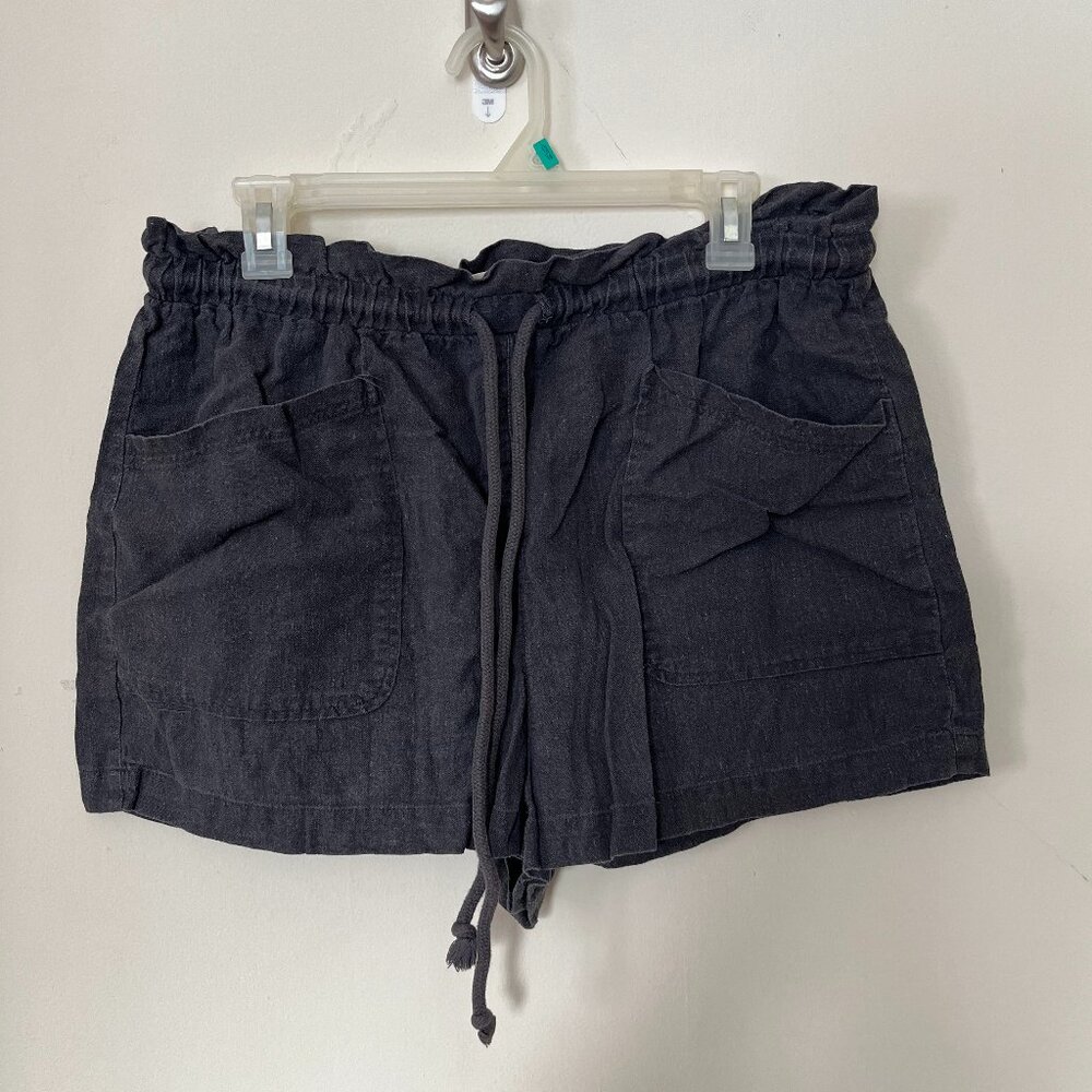 Black linen drawstring shorts